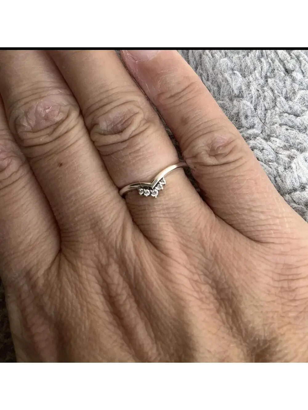 Authentic Pandora Tiara Wishbone Ring with Clear CZ (Sterling Silver Size 9